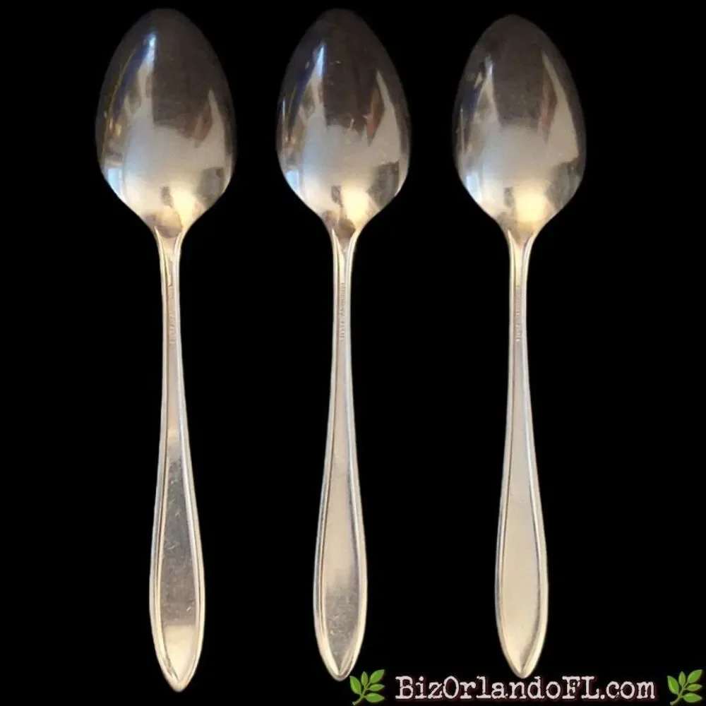 VINTAGE: Oneida Community Plate Serving Spoons Classic 1917 